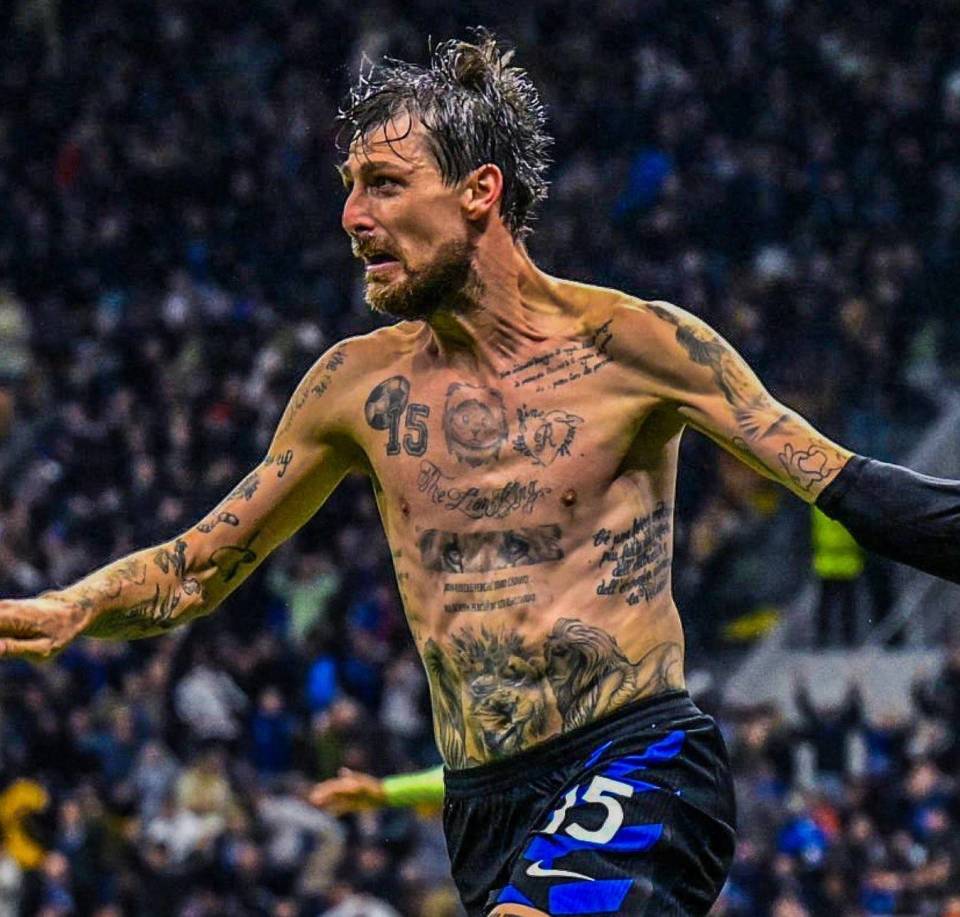 而霍乐迪则 而霍乐迪则