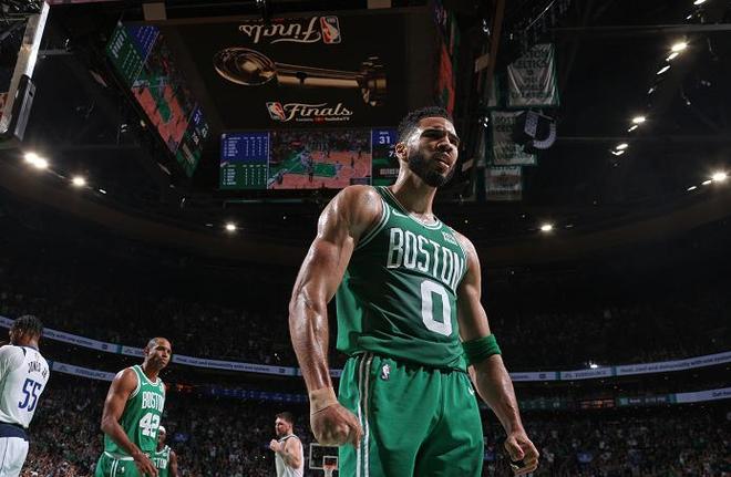 击和精确的 击和精确的