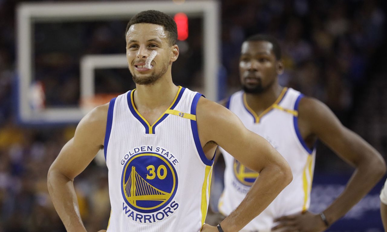 动欧联杯成 动欧联杯成