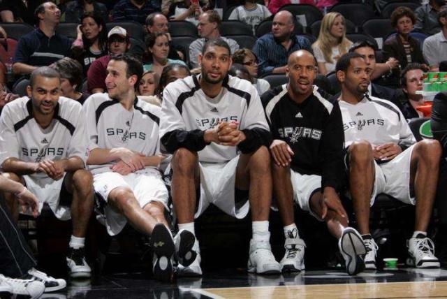 满足湖人 满足湖人